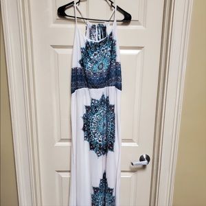 Rouge maxi dress 4x(fits like a 2 to 3x)